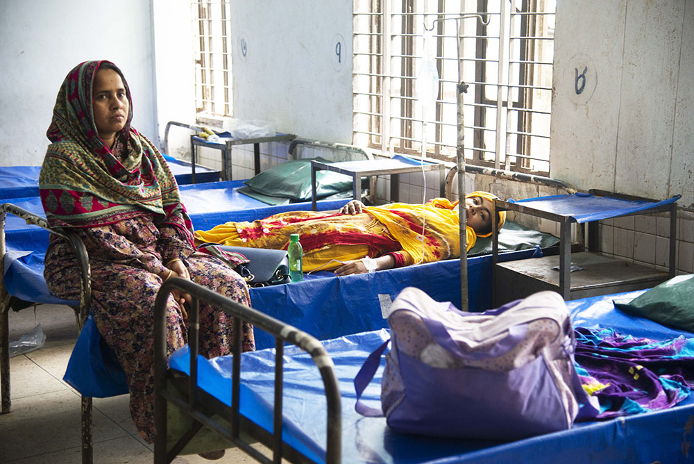 Patients at the Narayanganj Government Hospital in Dhaka, Bangladesh (Uttom S. Rozario)