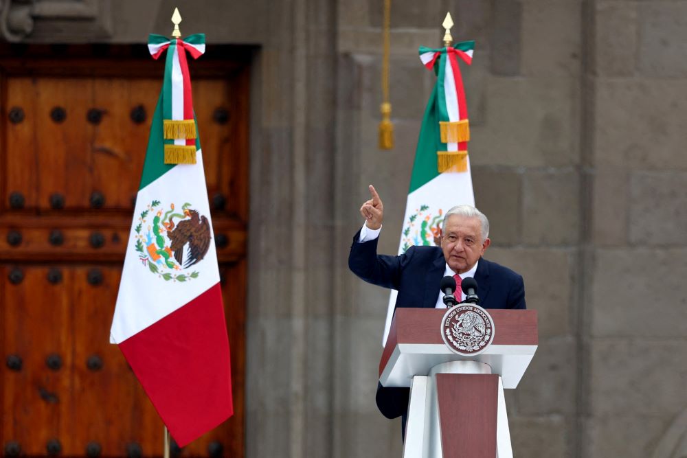 El presidente saliente de México Andrés Manuel López Obrador pronunció su último discurso sobre el Estado de la Unión en la Plaza del Zócalo, en el centro de Ciudad de México, el 1 de septiembre de 2024. El presidente saliente de México Andrés Manuel López Obrador pronunció su último discurso sobre el Estado de la Unión en la Plaza del Zócalo, en el centro de Ciudad de México, el 1 de septiembre de 2024. (Foto: Raquel Cunha/Reuters/OSV Noticias)