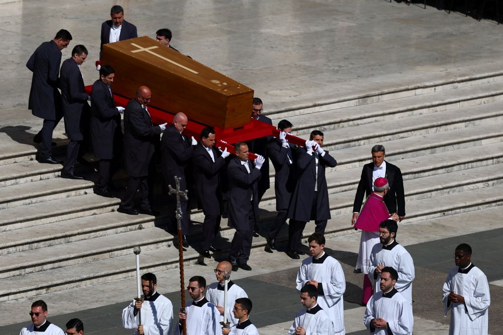 FrANCIS' COFFIN
