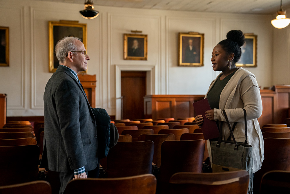 Bob Balaban and Nana Mensah in "The Chair" Bob Balaban as Rentz and Nana Mensah as Yaz in "The Chair" (Netflix © 2021/Eliza Morse)