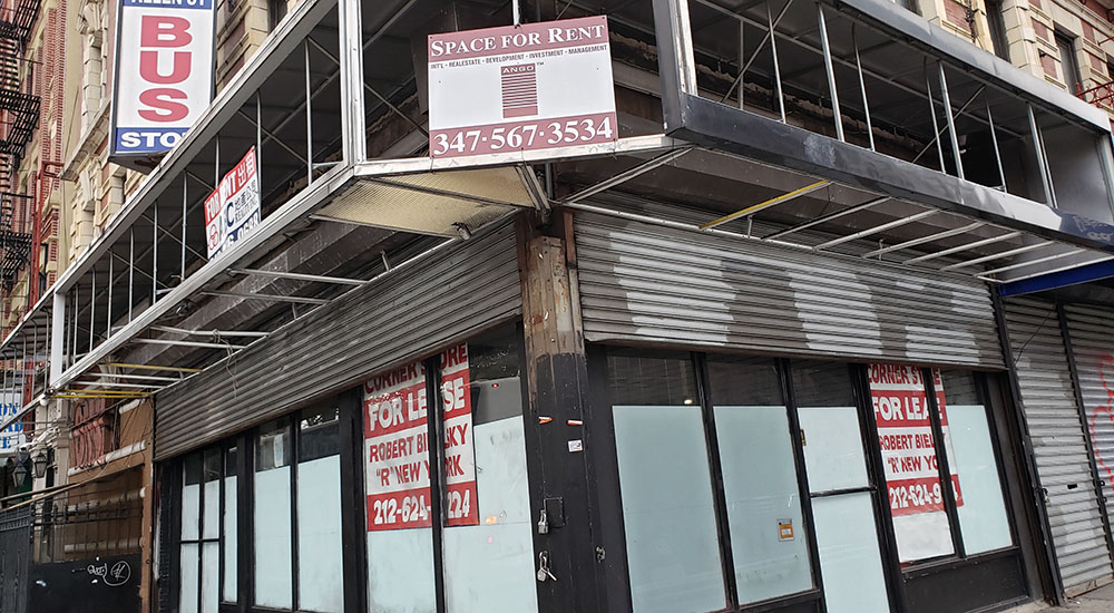A vacant business storefront in New York City's Chinatown, located several blocks west of Cabrini Immigrant Services, illustrates the pandemic-related economic downturn affecting New York City. (GSR photo/Chris Herlinger) A vacant business storefront in New York City's Chinatown, located several blocks west of Cabrini Immigrant Services, illustrates the pandemic-related economic downturn affecting New York City. (GSR photo/Chris Herlinger)