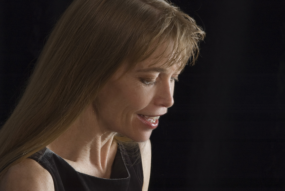 Linda Chase, composer and flutist, has written an oratorio based on Pope Francis' environmental encyclical "Laudato Si', on Care for Our Common Home." (Copyright Susan Wilson) Linda Chase, composer and flutist, has written an oratorio based on Pope Francis' environmental encyclical "Laudato Si', on Care for Our Common Home." (Copyright Susan Wilson)
