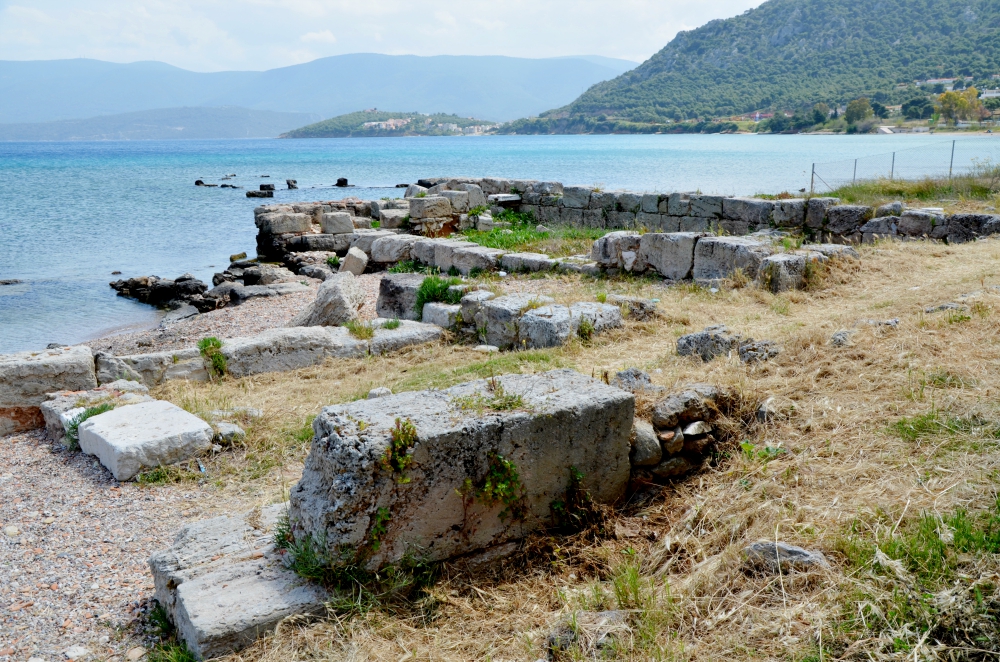 The ruins of an early Christian basilica and the Temple of Isis in the harbor of Cenchreae in Greece (Wikimedia Commons/Carole Raddato) The ruins of an early Christian basilica and the Temple of Isis in the harbor of Cenchreae in Greece (Wikimedia Commons/Carole Raddato)