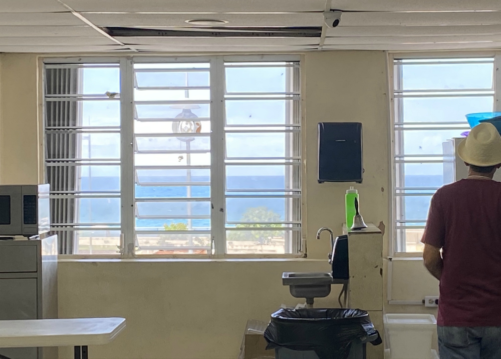 Residentes Hogar del Buen Pastor en San Juan, Puerto Rico La Hna. González afirmó que muchos residentes le cuentan que viviendo en el Hogar del Buen Pastor en San Juan, Puerto Rico, es la primera vez que realmente ven el océano, ya que antes no se encontraban a la altura suficiente para apreciarlo. (Foto: GSR /Soli Salgado)