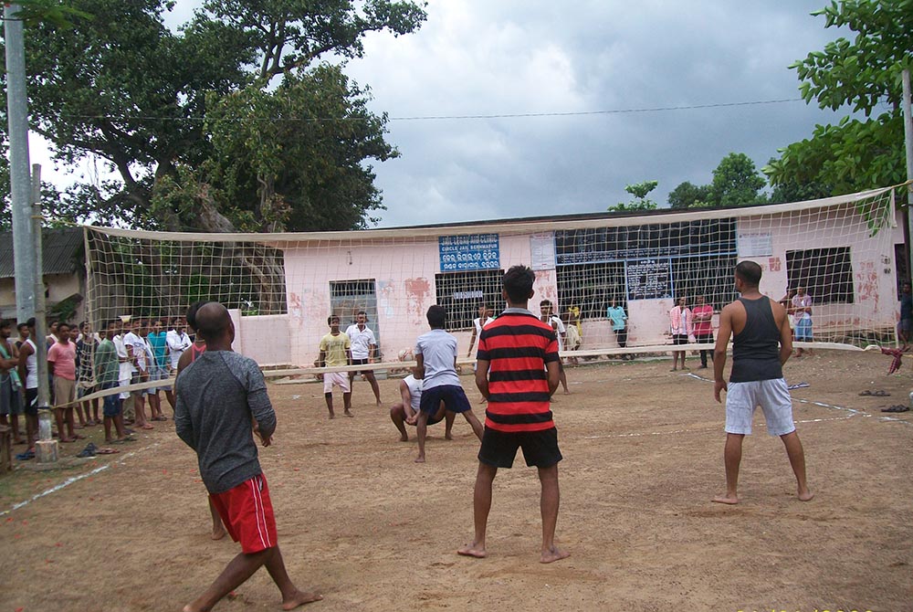 Prison Ministry India volunteers in the Berhampur Diocese provide materials for activities such as volleyball for the prisoners of the area's Central Jail. (Provided photo) Prison Ministry India volunteers in the Berhampur Diocese provide materials for activities such as volleyball for the prisoners of the area's Central Jail. (Provided photo)