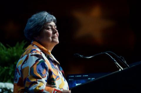 Rebecca Ann Gemma, Hermana Dominica de Springfield, Illinois, pronuncia el discurso presidencial en la asamblea anual de la Conferencia de Liderazgo de Religiosas el 9 de agosto en Dallas Texas, con el que instó a las hermanas a nunca perder la esperanza, incluso con los cambios que se están produciendo en la vida religiosa. (Foto: Dan Stockman/GSR)