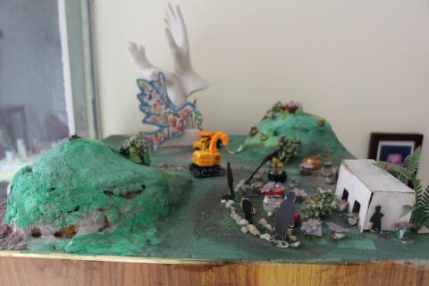 A diorama depicts La Escombrera  A diorama depicts La Escombrera