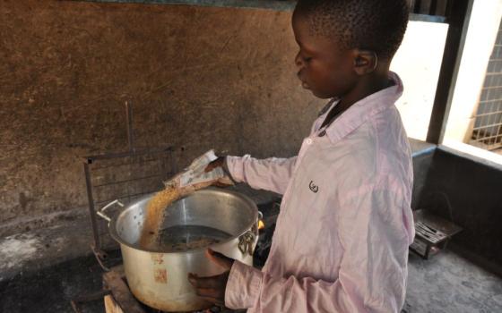 More than 1,200 people in the Democratic Republic of Congo received healthy meals through Rise Against Hunger’s partnership with Salesian Missions. (Courtesy of Salesian Missions)